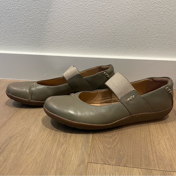 Clarks sage Medora Elie slip on Mary Jane flat - Picture 7 of 8